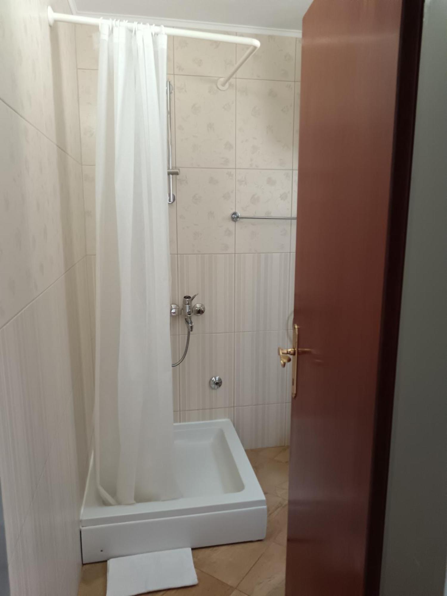 Apartmani More Komarna Εξωτερικό φωτογραφία