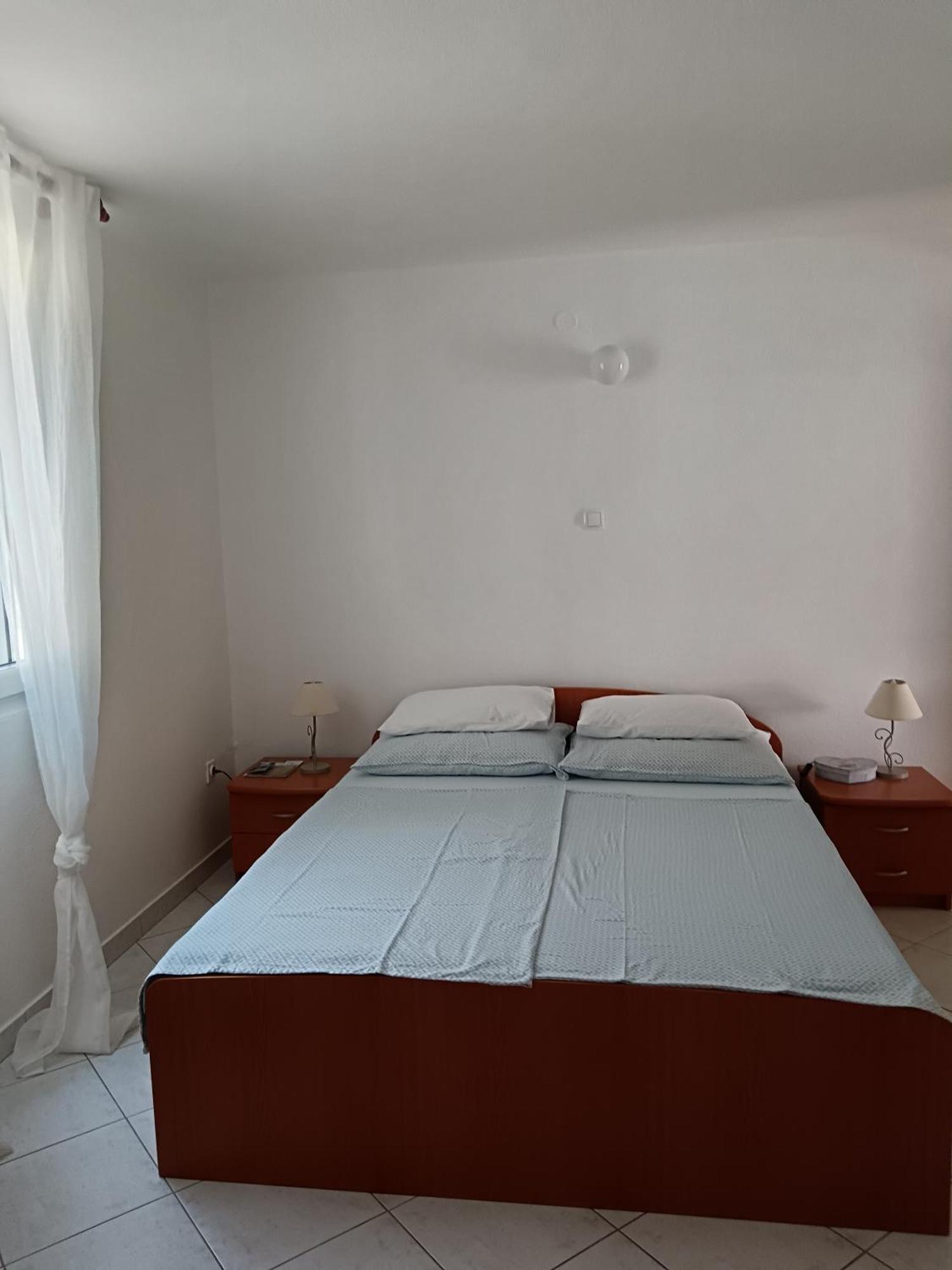 Apartmani More Komarna Εξωτερικό φωτογραφία